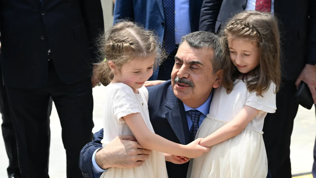 Bakan Tekin açıkladı! O ilimiz eğitimde Türkiye ortalaması üzerine çıktı