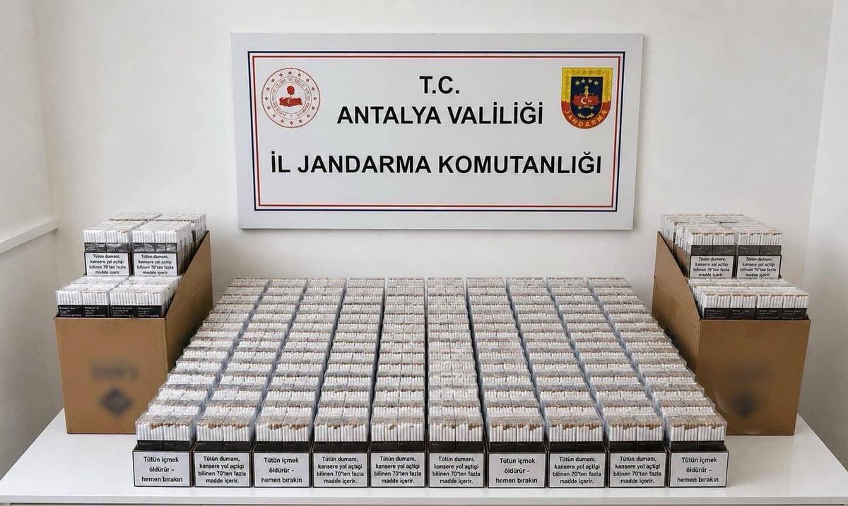 Antalya'da kaçak tütün operasyonu: 10 bin doldurulmuş makaron ele geçirildi