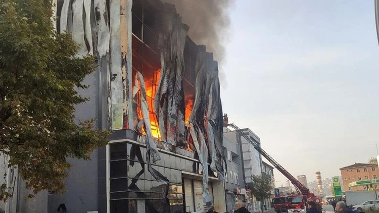 Fabrikadaki yangında 7 kişi ölmüştü: Kocaeli'deki feci olayda 7 şüpheli tutuklandı