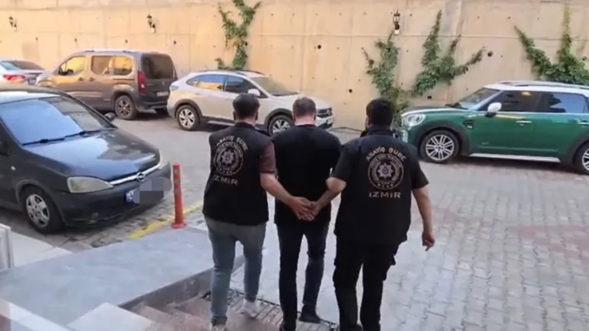 İzmir'de sahte araç şebekesine darbe: 8 kişi gözaltında