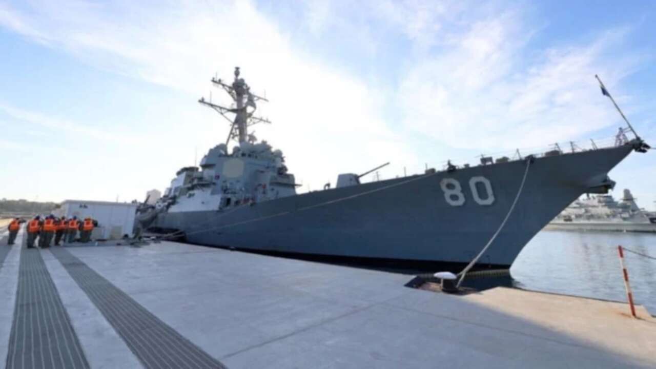 ABD donanmasının USS Roosevelt gemisi Mersin'e geldi