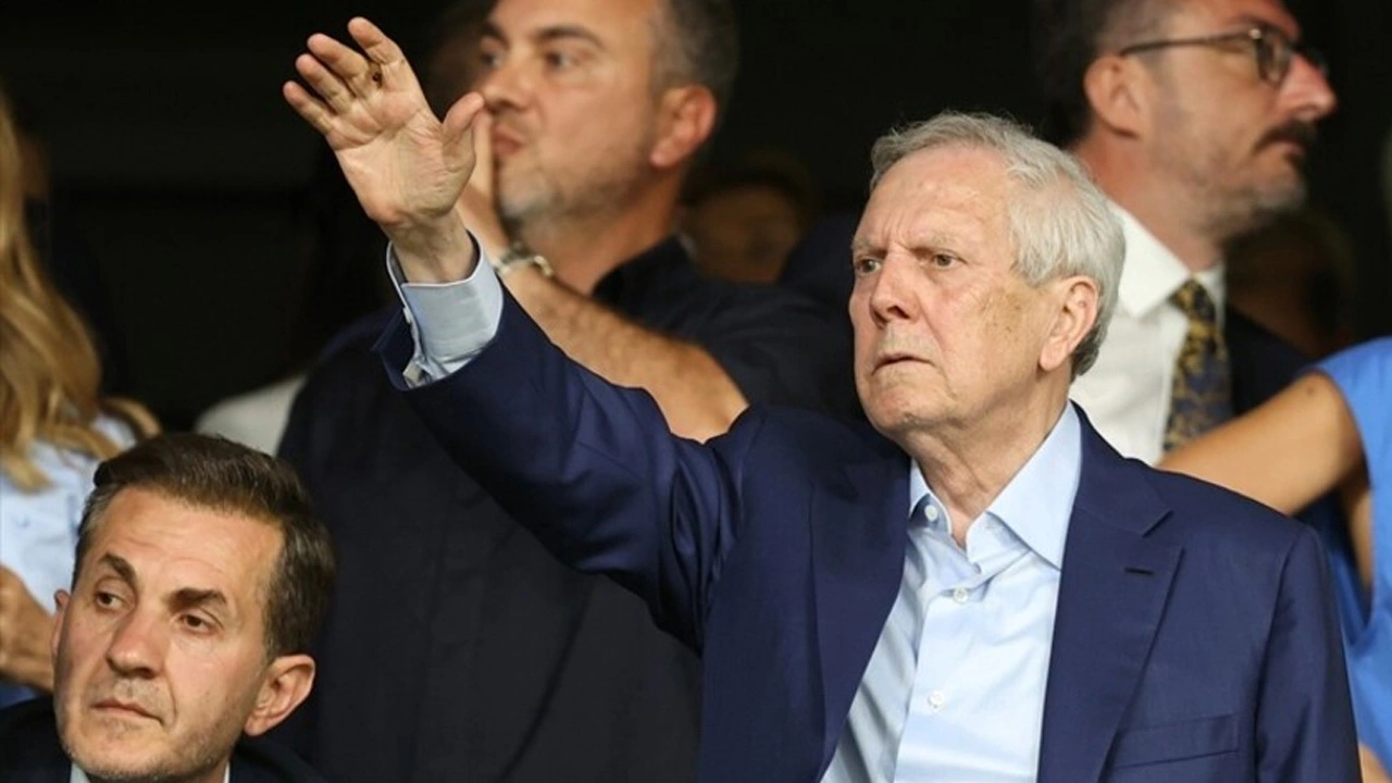 Fenerbahçe'de çalışmalar durunca Aziz Yıldırım bizzat gidip denetledi