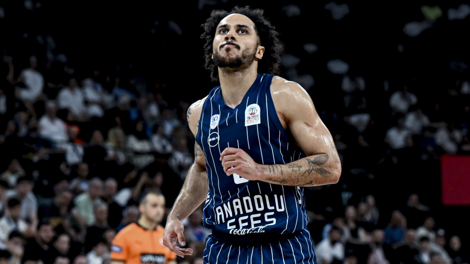 Anadolu Efes, Shane Larkin'e veda etti!