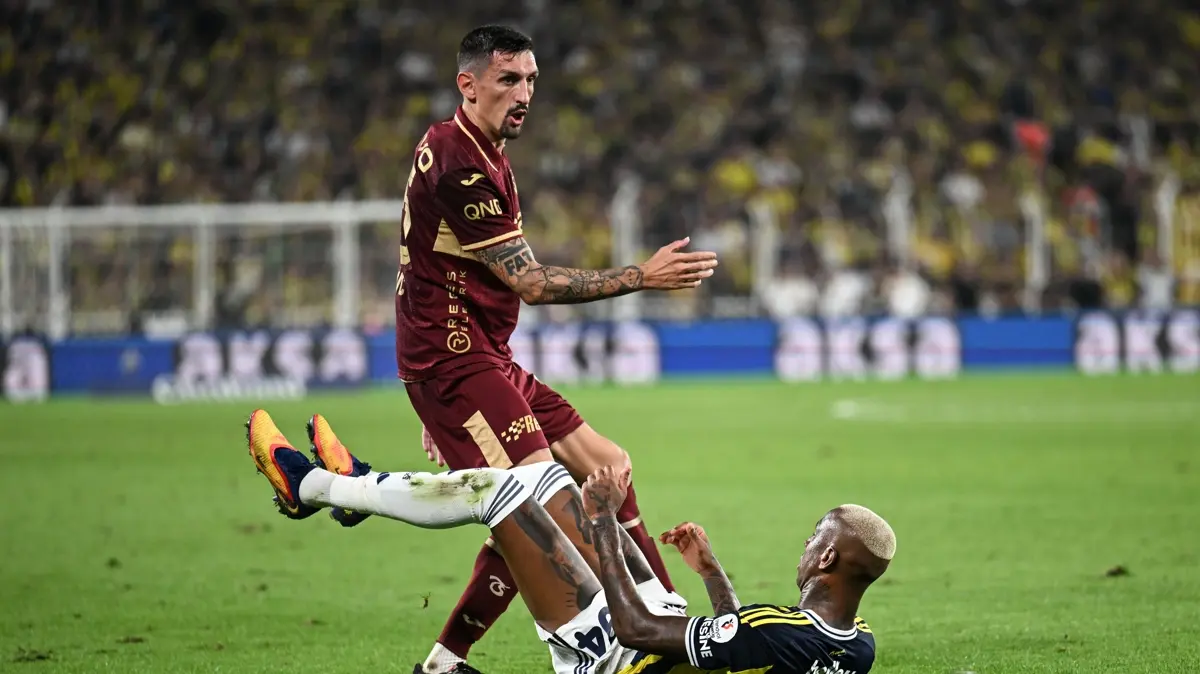 Stefan Savic: Hakeme "Fenerbahçe forması giy" dedim