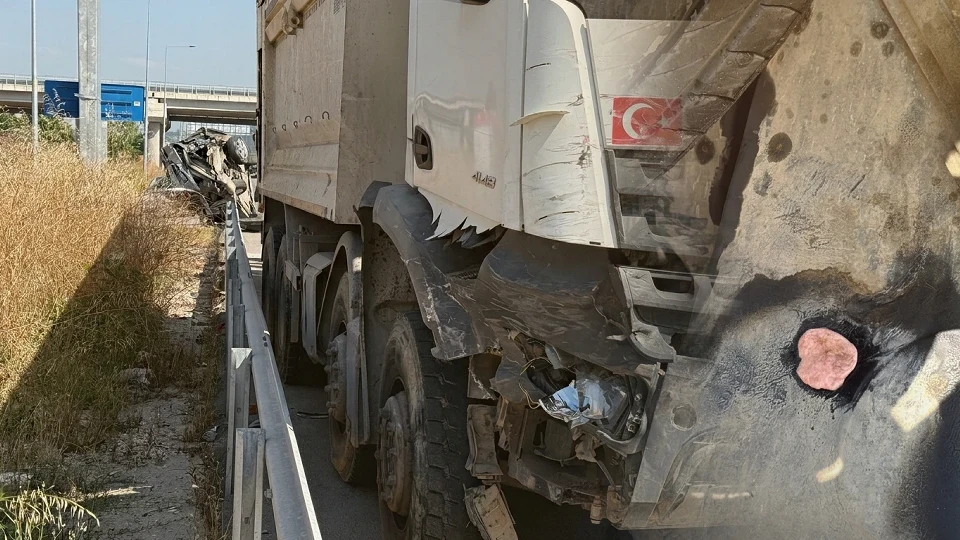 Yakıt deposundaki sızıntıya çözüm: Sızıntıyı sakızla durdurdular
