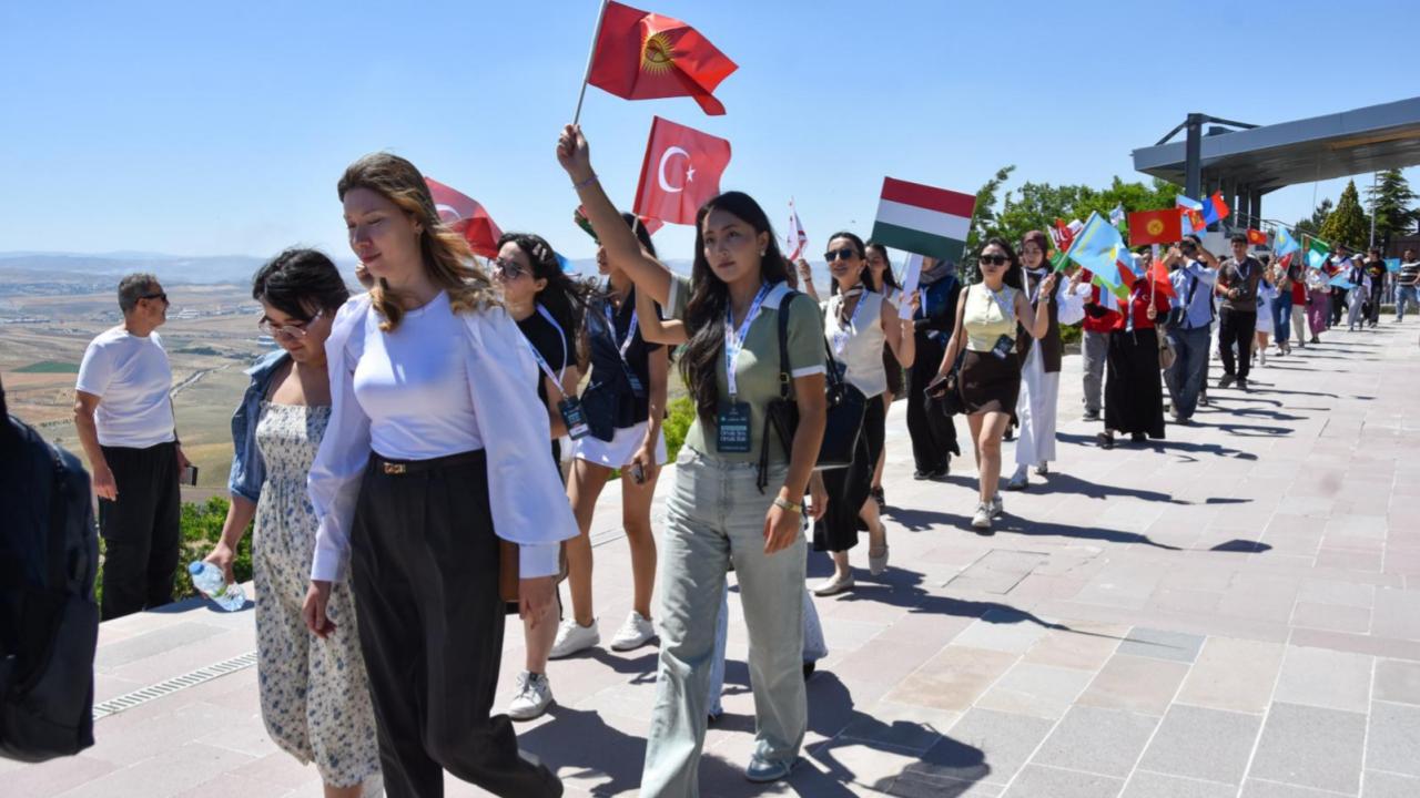Türkiye'nin ilk psikokültürel gençlik programı sona erdi