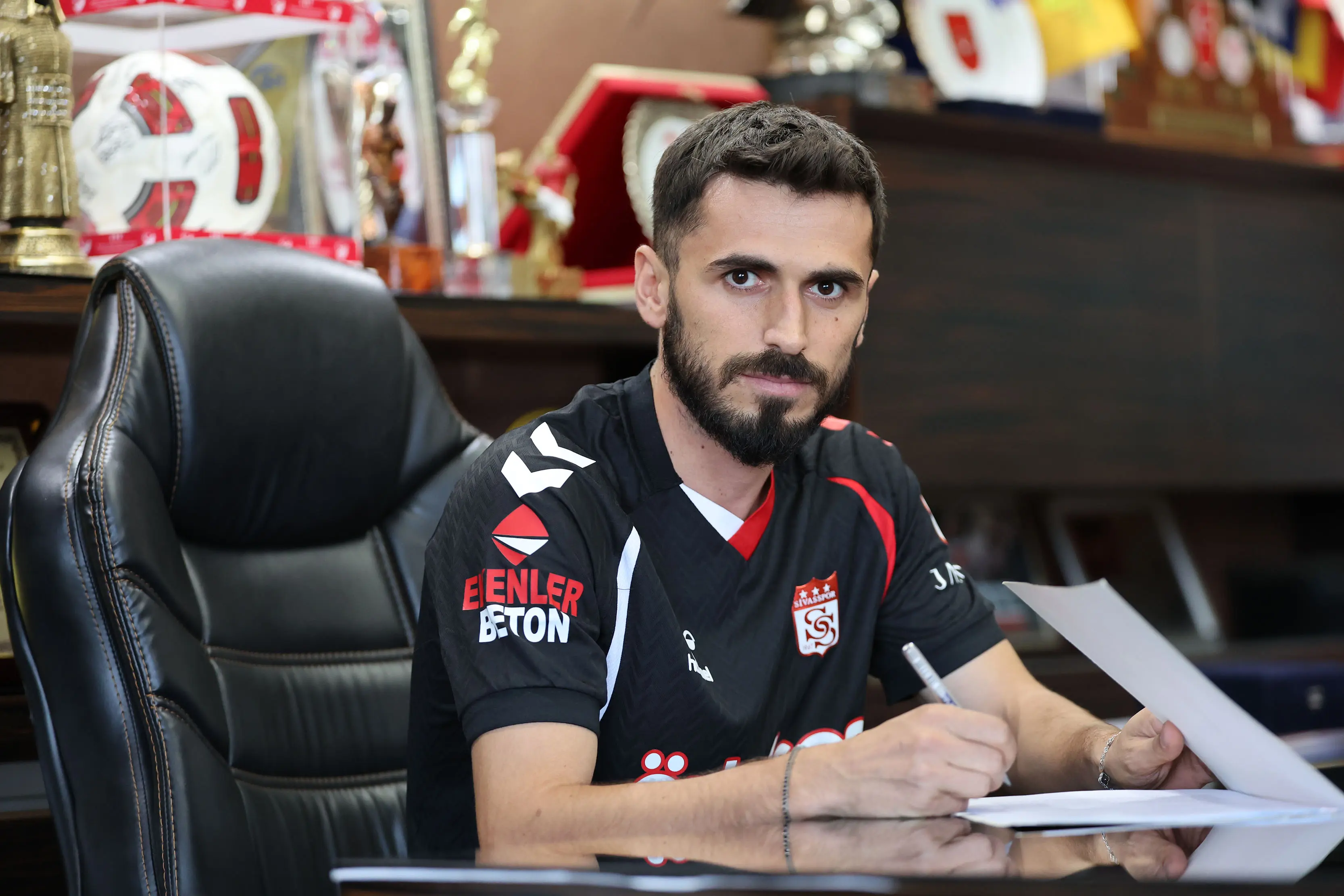 Valon Ethemi yeniden Sivasspor'da