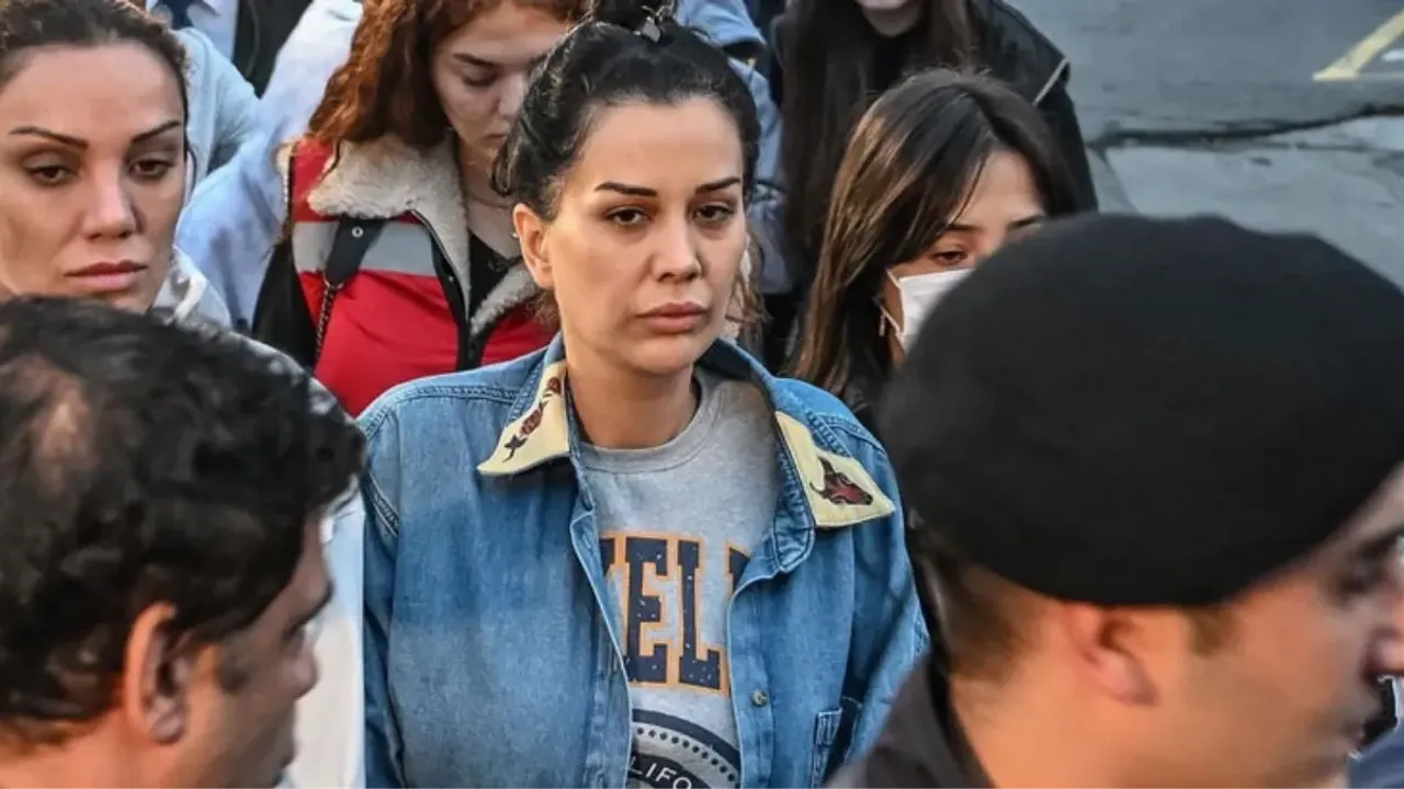Dilan Polat'ın sosyal medya hesaplarına erişim engeli