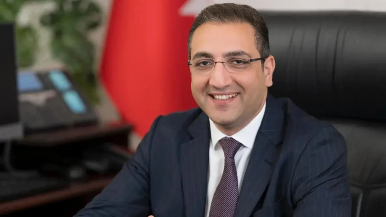 Balçova Belediye Başkanı Onur Yiğit görevden uzaklaştırıldı