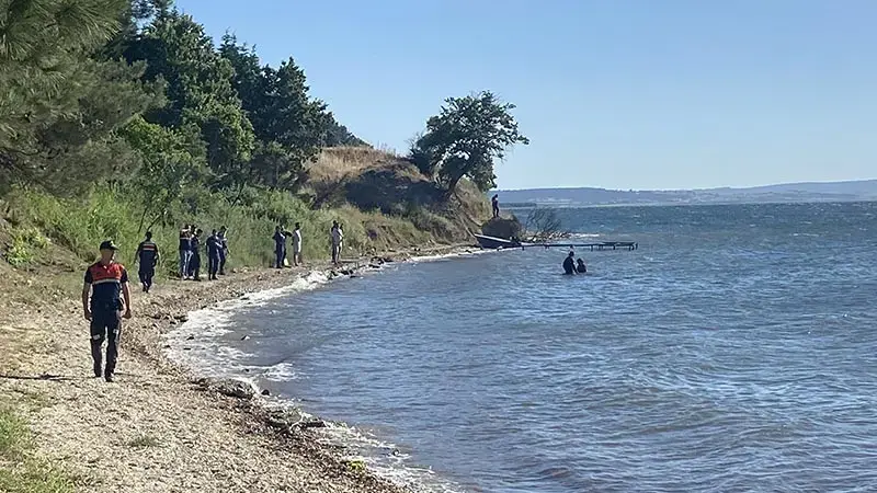 Çanakkale’de denizde kaybolan kız çocuğu için arama çalışmaları sürüyor
