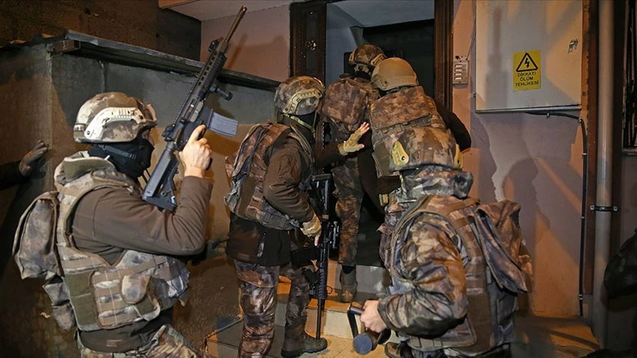 Ankara merkezli 8 ilde operasyon: 37 kişi yakalandı
