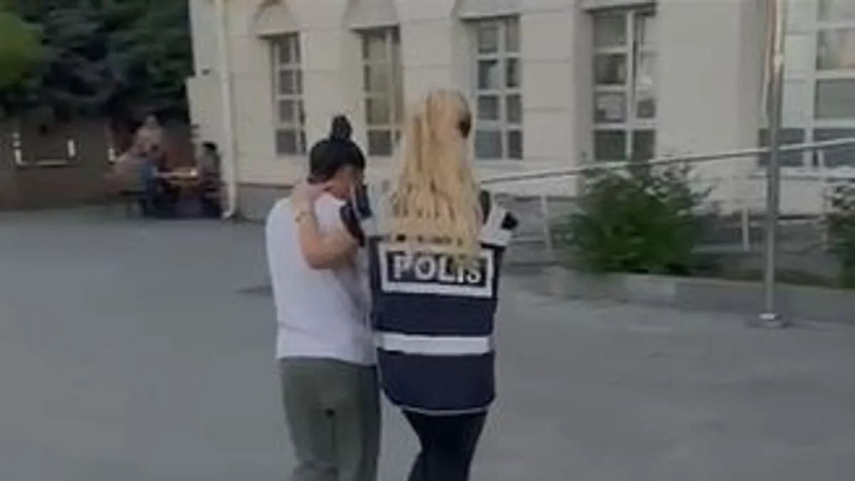Kayseri'de uyuşturucu ticaretinden aranan kadın yakalandı