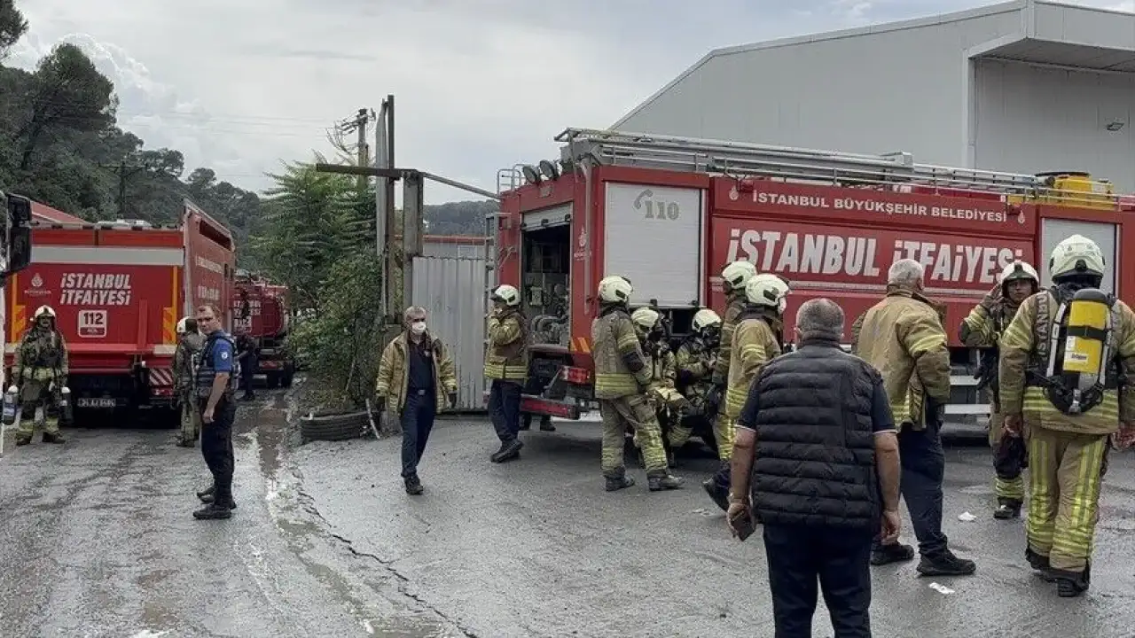 İstanbul'daki fabrikada kimyasal tepkime alarmı: İşçiler tahliye edildi