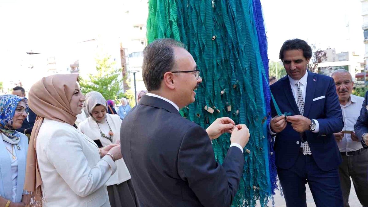 Siirt'te atık malzemeler sanat eserine dönüştü