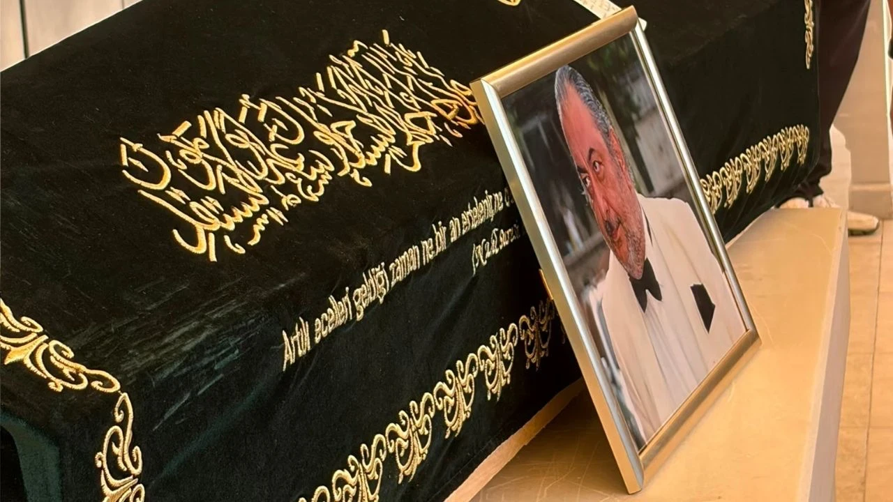Reha Muhtar'a veda! Bütün evlatları bir aradaydı: Cenazeden tüm notlar haberimizde...