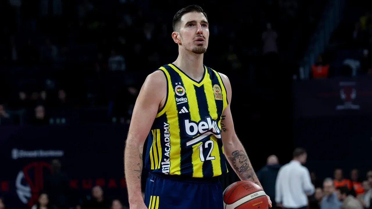 Fenerbahçe'nin efsane yıldızı basketbolu bıraktı