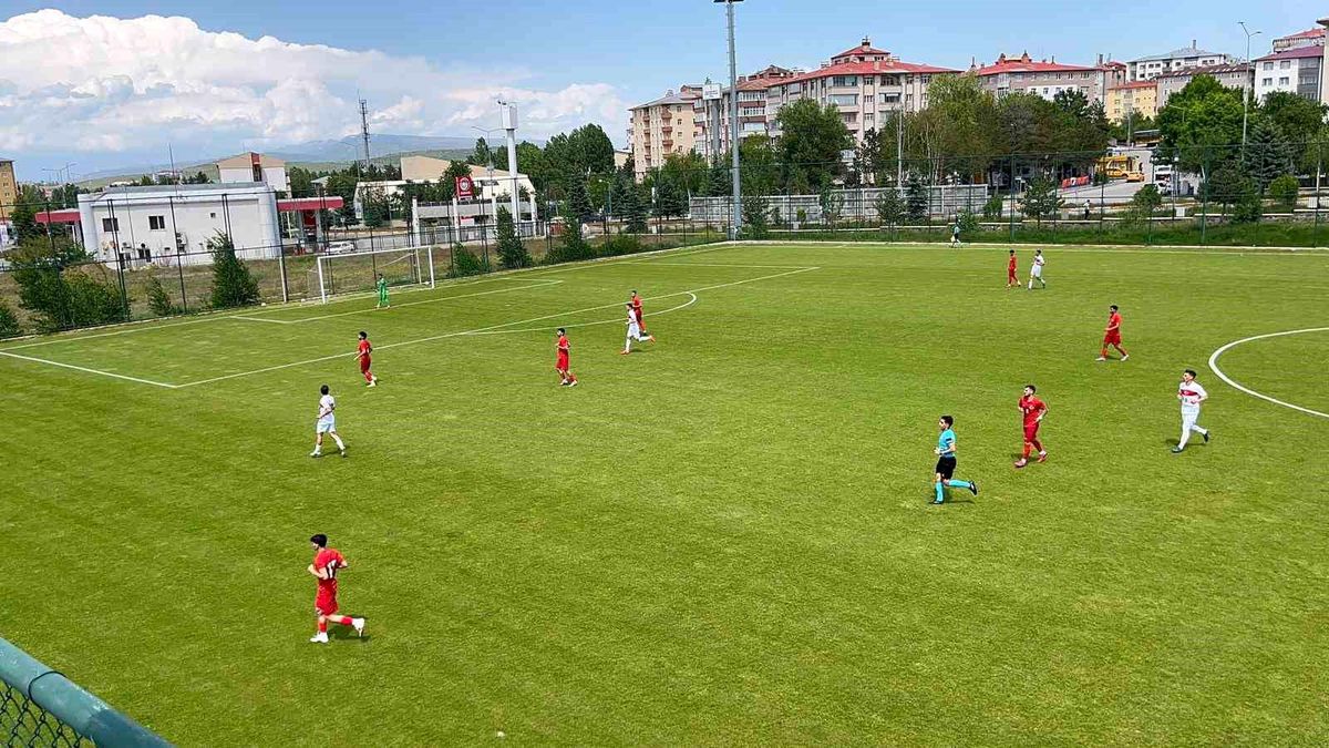 UEFA Regions' Cup'ta final heyecanı