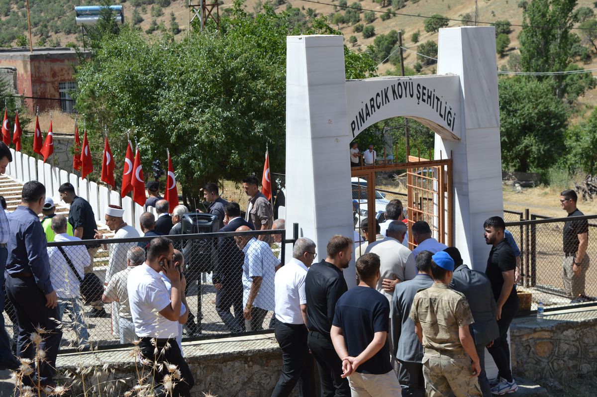 Mardin'de PKK'lı teröristlerin 39 yıl önce şehit ettiği 30 kişi anıldı
