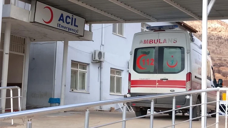 15 yaşındaki çocuk evde tabanca ile vurulmuş halde yaralı bulundu