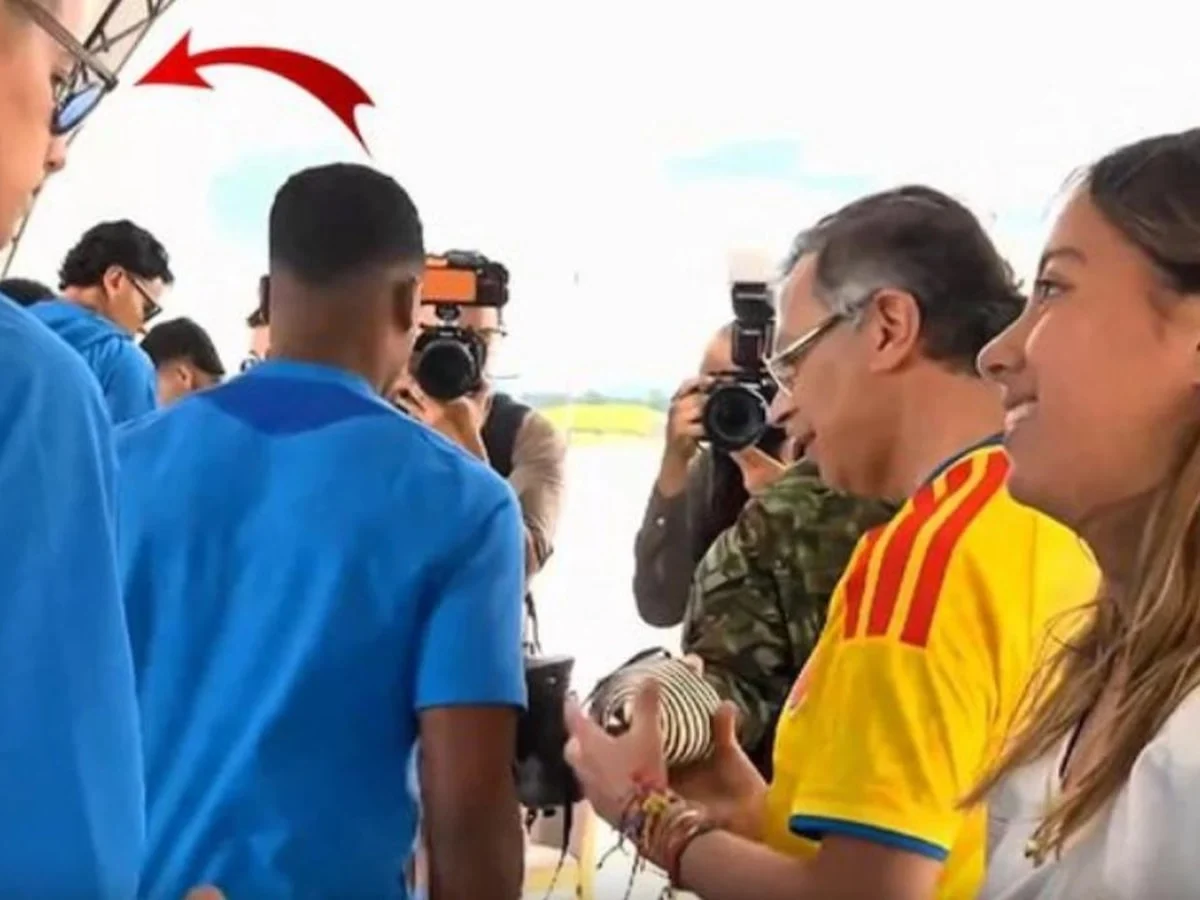 Futbolcu Rodriguez, Kolombiya Cumhurbaşkanı Petro'nun kızının fotoğraf isteğini görmezden geldi