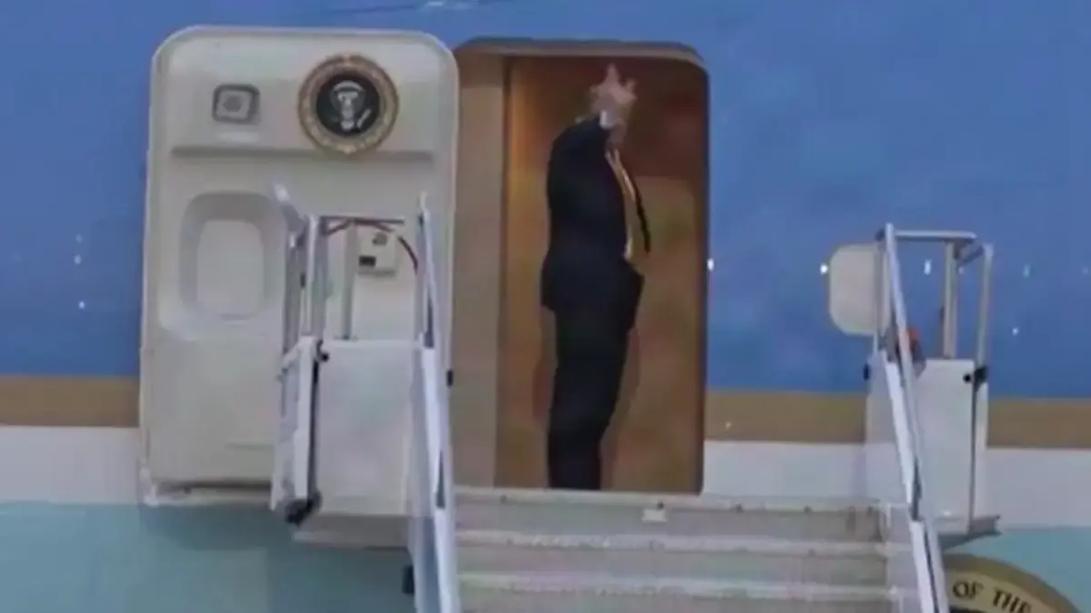 ABD Başkanı Donald Trump Ankara'dan ayrıldı