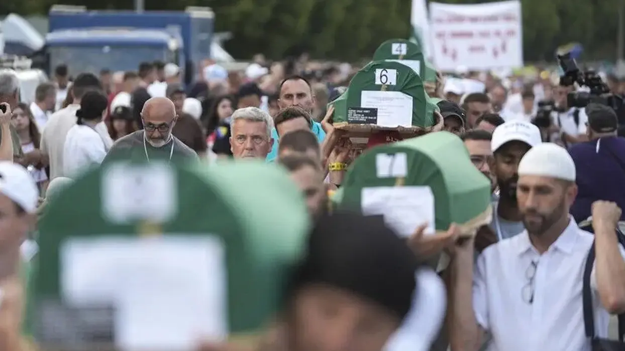 Srebrenitsa Soykırımı'nın 10 kurbanı bugün toprağa verilecek