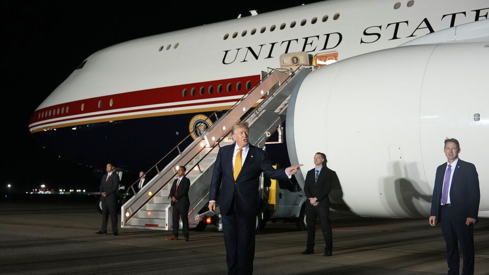 ABD Başkanı Trump'tan Ankara dönüşü beklenmedik uçak değişikliği