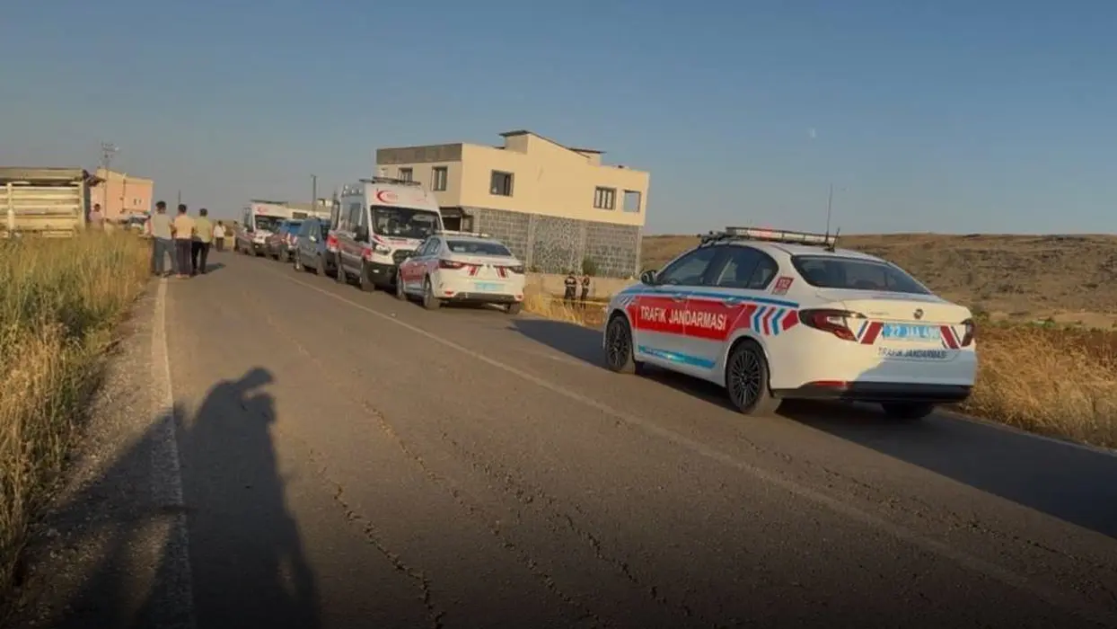 Gaziantep'te feci kaza: Kontrolden çıkan tarlaya uçtu...