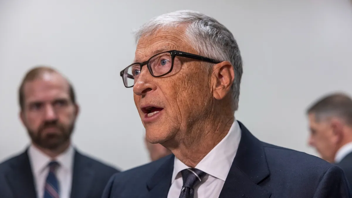 Kapalı kapılar ardında itiraf: Bill Gates’in üç Kadınla ilişkisi ve Epstein şantajı