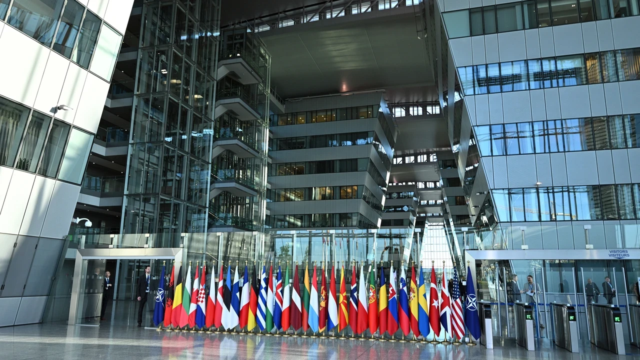 Savunma Bakanları, NATO Zirvesi'nden önce son kez toplandı