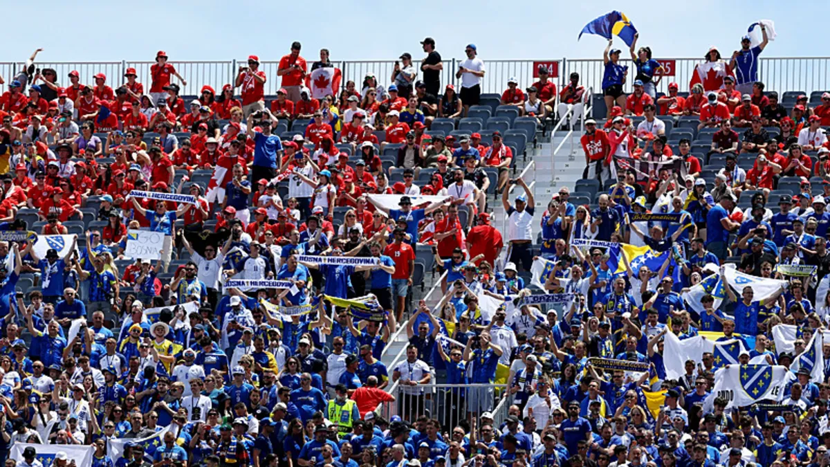 Bosna Hersek taraftarları, Kanada maçı için Toronto Stadı'nda!