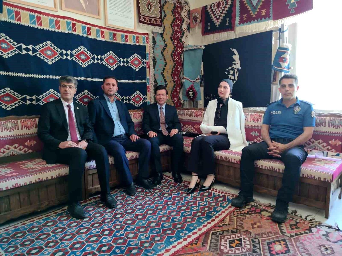 Keban'da el emeği ürünler görücüye çıktı