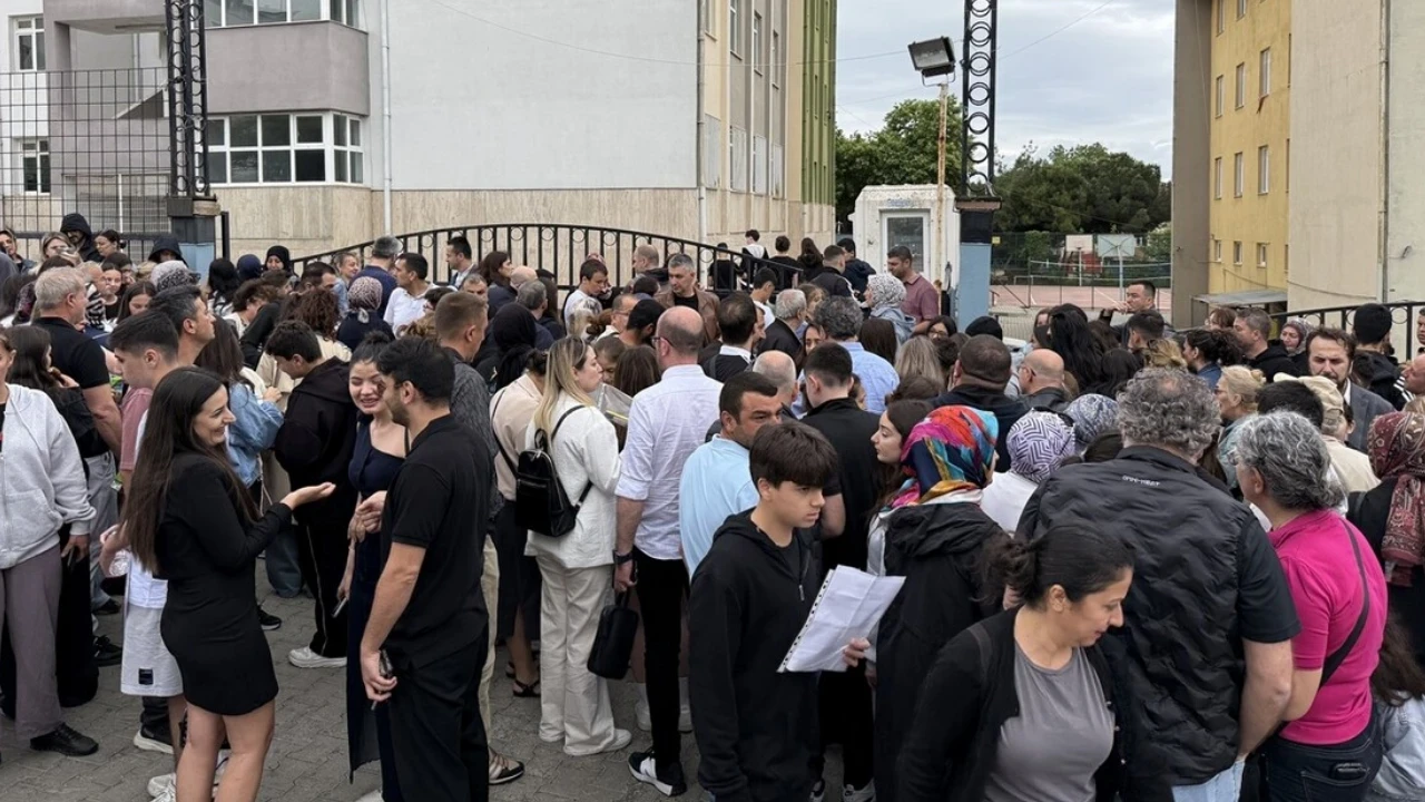SON DAKİKA | 2026 LGS soruları açıklandı! LGS soru ve cevap anahtarı kitapçıkları erişime açıldı