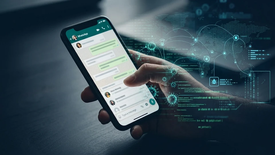 WhatsApp kullanıcıları dikkat: Şirket resmen açıkladı, casus yazılım telefona gizlice virüs sokuyor!