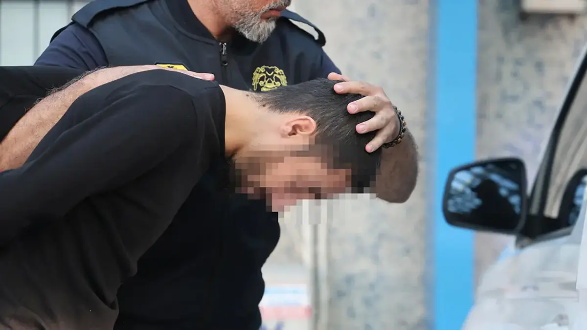 MİT'ten sınırda operasyon! DEAŞ'ın sözde sorumlusu Konya’ya getirildi