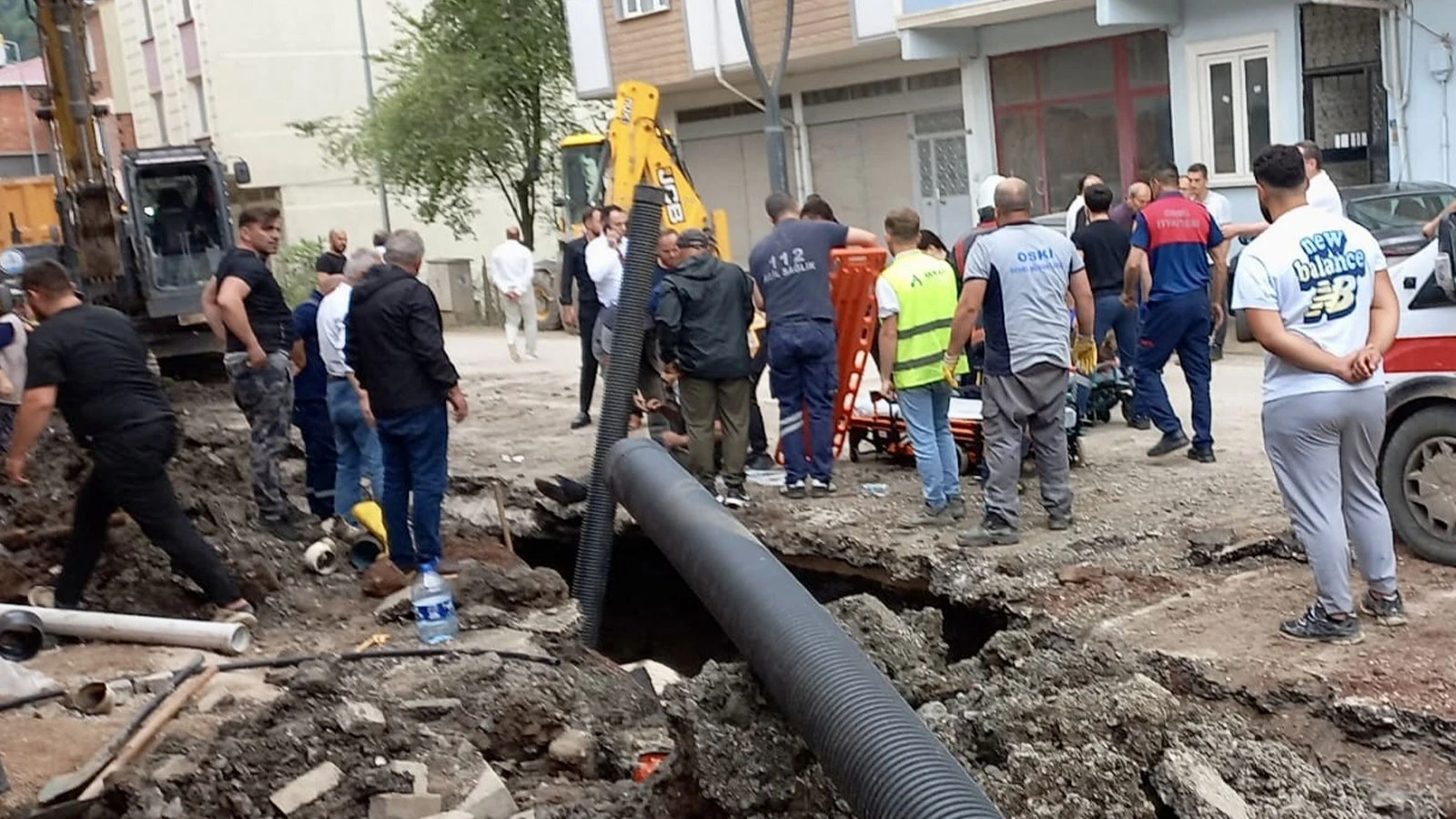 Ordu'da altyapı çalışmasında göçük: 2 işçi yaralandı