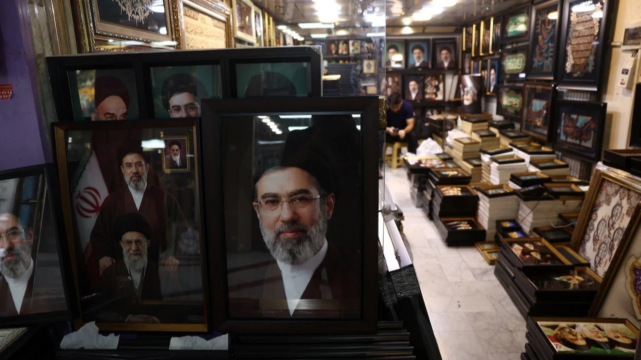 Hamaney'den çarpıcı açıklama: Büyük şeytan...