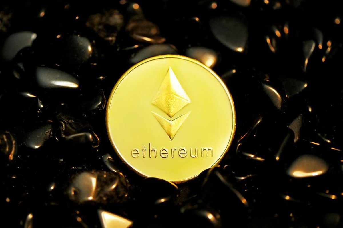 Ethereum topluluğu ekosistem fonlamasının kaynağını sorguluyor