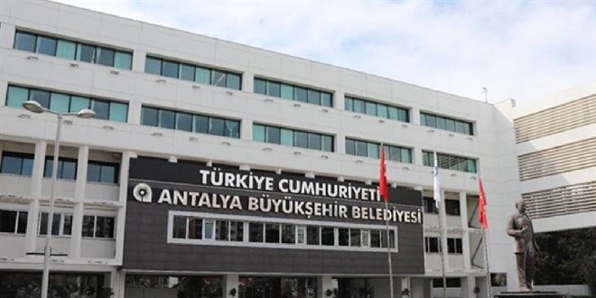 Antalya Büyükşehir Belediyesine yolsuzluk soruşturması: 10 gözaltı