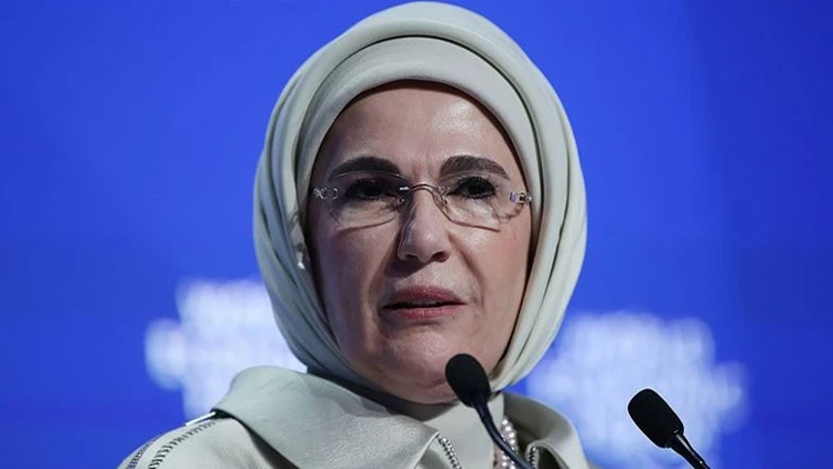 Emine Erdoğan’dan İstanbullulara sergi çağrısı