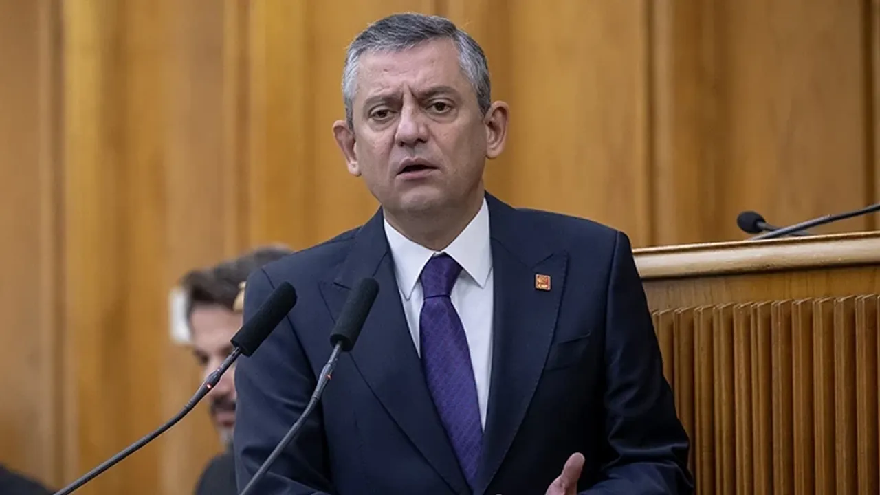 Gözler salı günündeydi... Özgür Özel kararını verdi