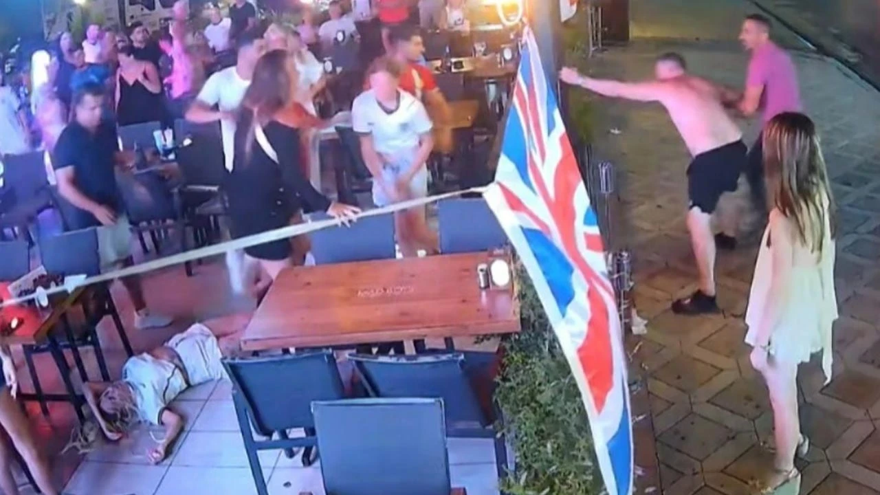 İngiliz Turist Marmaris'i Karıştırdı: Eşine ve Çocuklarına Mekanda Şiddet