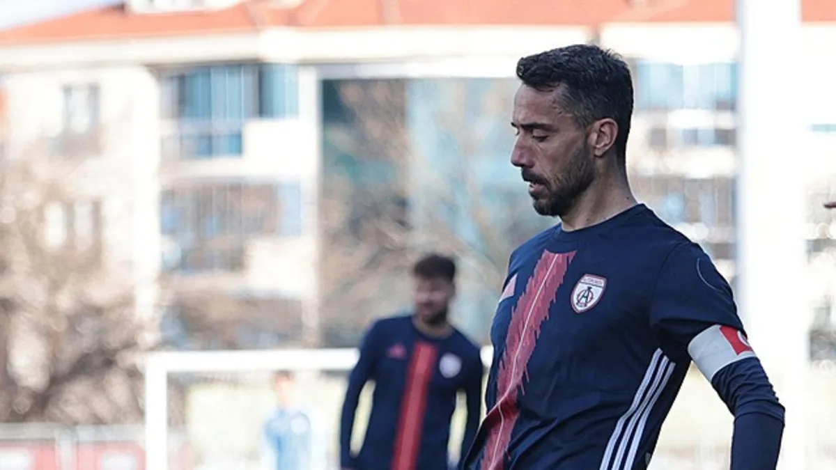Yılmaz Özeren futbolu bıraktı