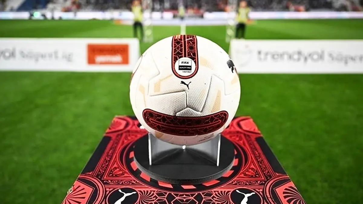 Süper Lig ekibinden resmi açıklama! Teknik direktör ile yollar ayrıldı