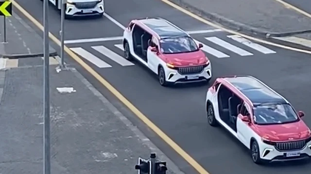 Togg limuzinler Ankara sokaklarında trafiğe çıktı