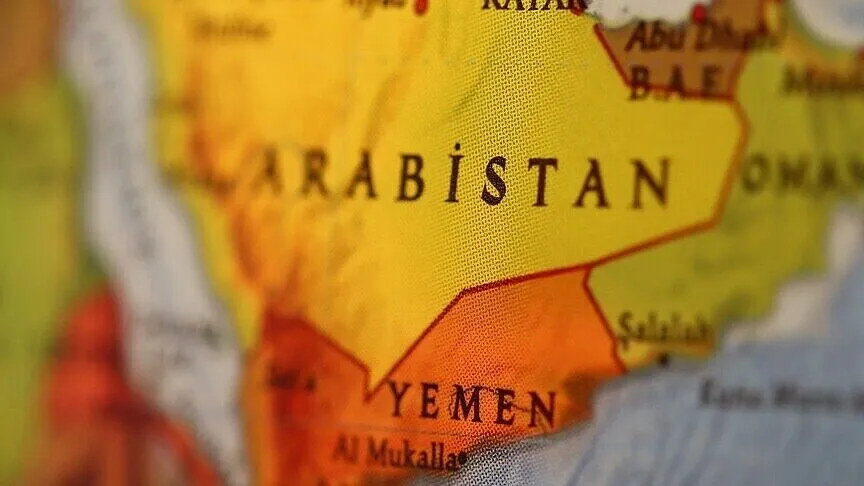 Yemen'deki Husiler, Suudi Arabistan'ın Yenbu kentindeki petrol nakil noktalarını İHA'larla hedef aldığını duyurdu