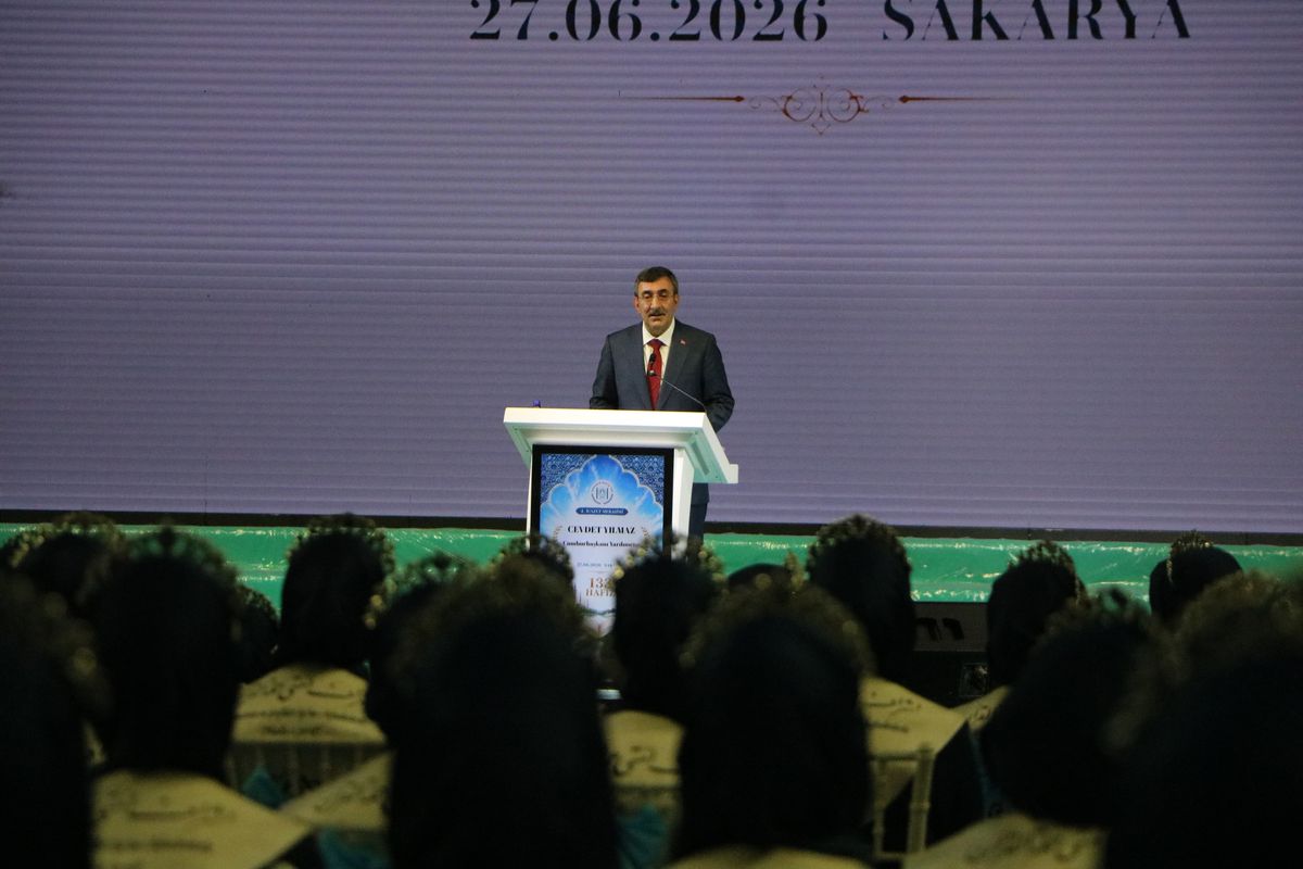 Cumhurbaşkanı Yardımcısı Yılmaz: Hafızlık, ilim yolculuğunun en sağlam başlangıçlarından biridir