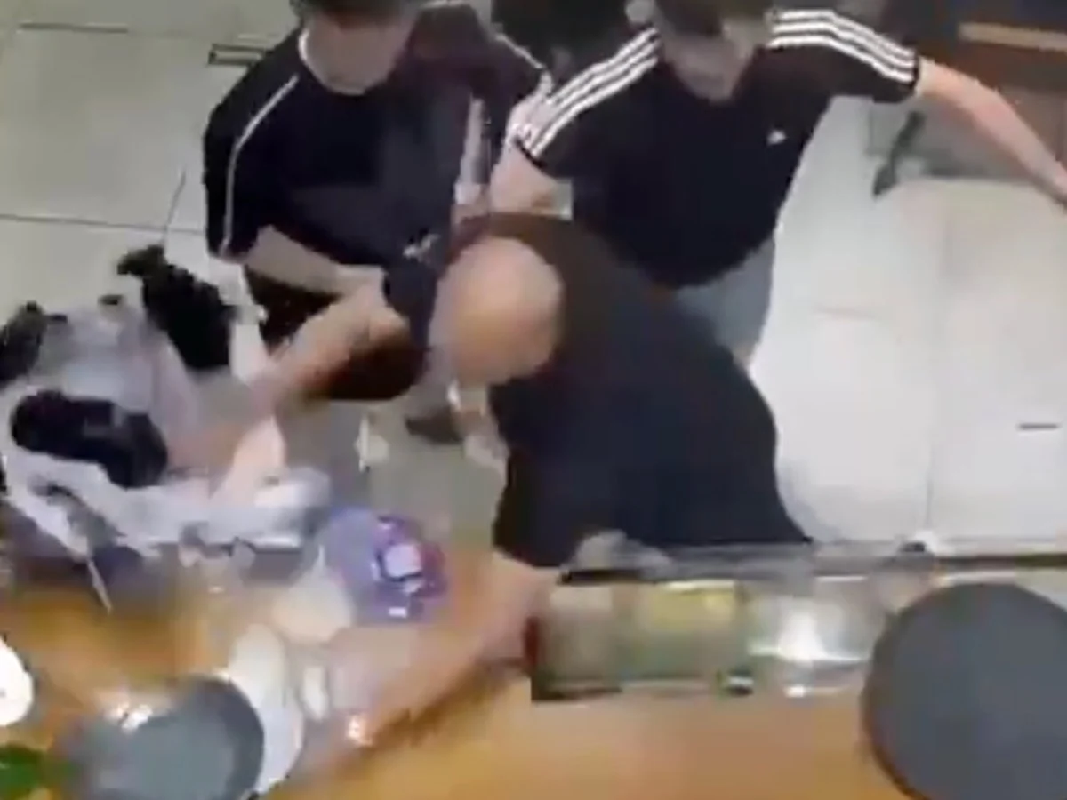 İstanbul'da kafeyi birbirine katan müşteri polisten kaçamadı