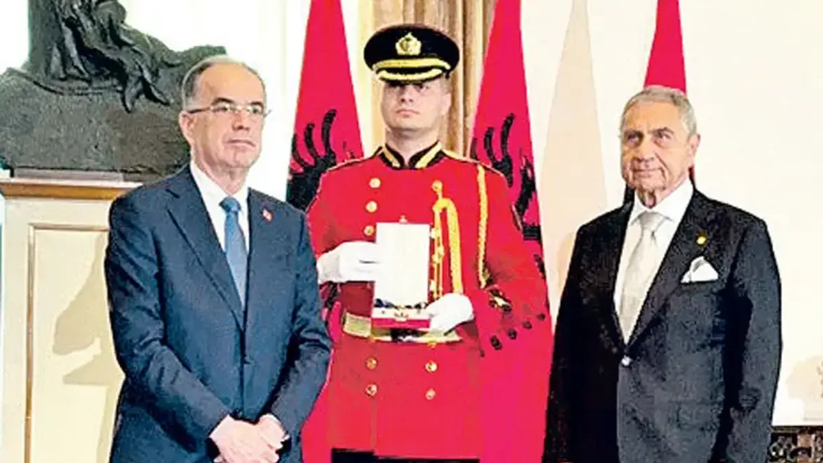 Hasan Ulusoy'a Arnavutluk nişanı