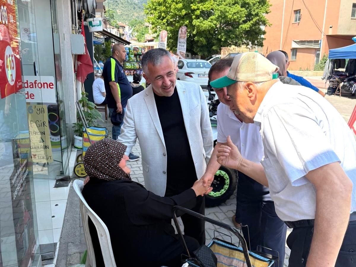 Başkan Yıldırım vatandaş ve esnafla buluştu